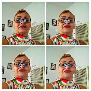 Meet your Posher, Geniveve